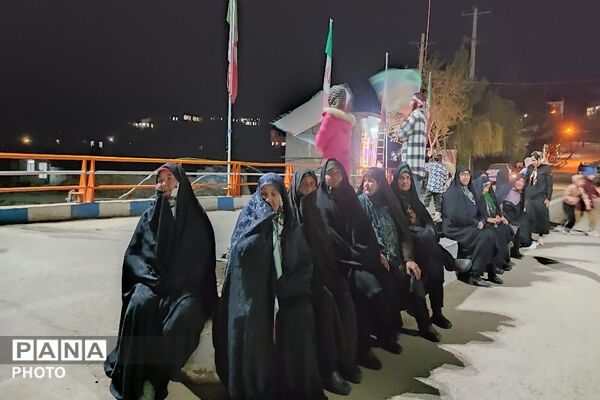 سنگر ما خیابان است 