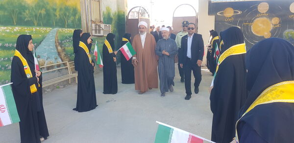 زنگ انقلاب در مدارس پارسیان نواخته شد 