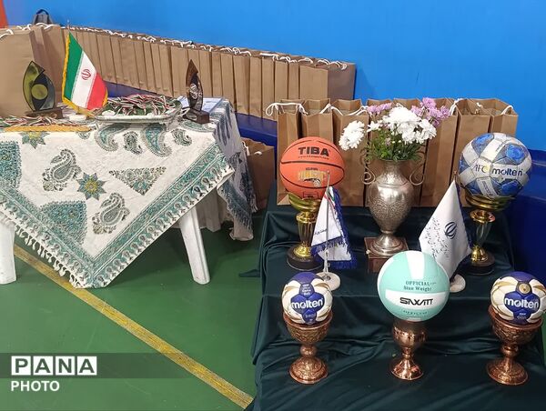 اوج هیجان در فینال والیبال طرح میدان پویا؛ درخشش نوجوانان ورزشکار منطقه ۳