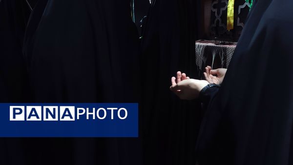 عزاداری نوجوانان بنت الهدی‌ در شب هشتم محرم