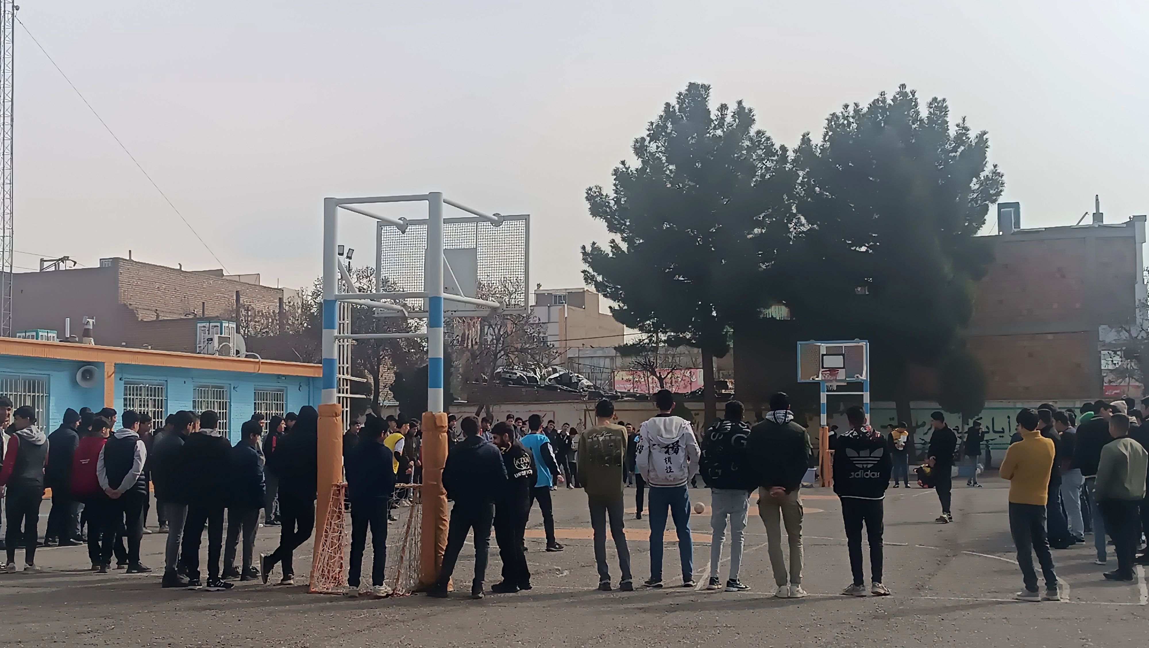 روز سوم  از مسابقات گل کوچک دبیرستان شاهد ابوذر غفاری نیشابور