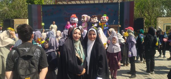 برگزاری جشن فرفره‌ها به مناسبت روز زمین پاک در شهرستان فردیس 