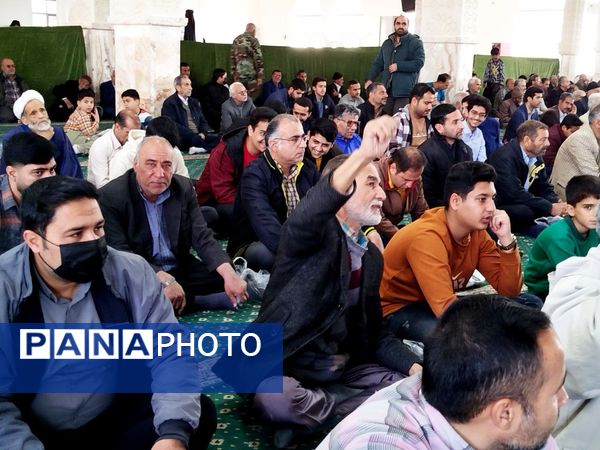 نماز جمعه در شهرستان کاشمر 