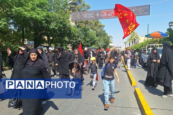 مراسم راهپیمایی جاماندگان اربعین حسینی در شیراز