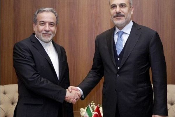 رویترز: عراقچی فردا به ترکیه می‌رود