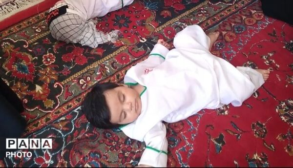 مراسم بزرگ شیر خوارگان حسینی در مسجد امام حسین (ع) روستای دهنو آورزمان