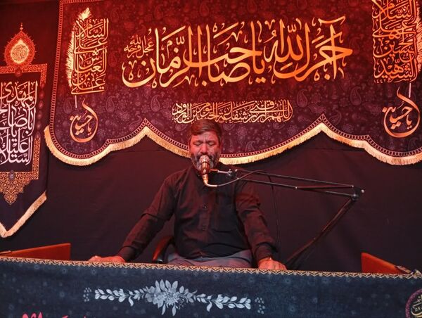آیین شیرخوارگان حسینی در نخستین روز محرم در مساجد  نیشابور و شهر بار