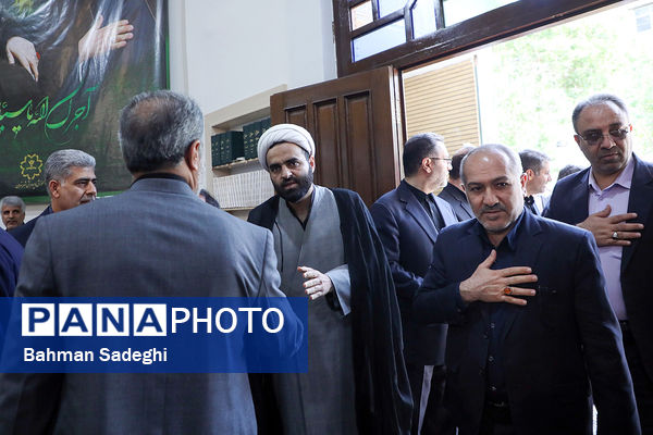 بزرگداشت شهدای خدمت با حضور وزیر آموزش و پرورش