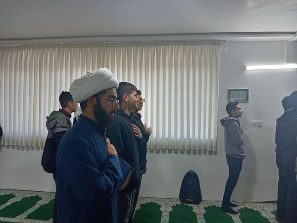 عزاداری شهادت حضرت فاطمه (س) در دبیرستان نمونه دولتی آیت الله خامنه‌ای