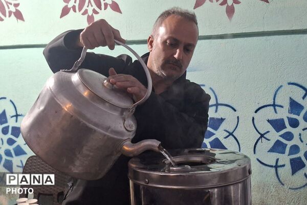 برپایی موکب فرهنگیان و دانش‌آموزان در تجمعات خونخواهی رهبر شهید