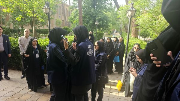 بازدید دانش‌آموزان خبرنگار پانا از مدرسه تاریخی دارالفنون
