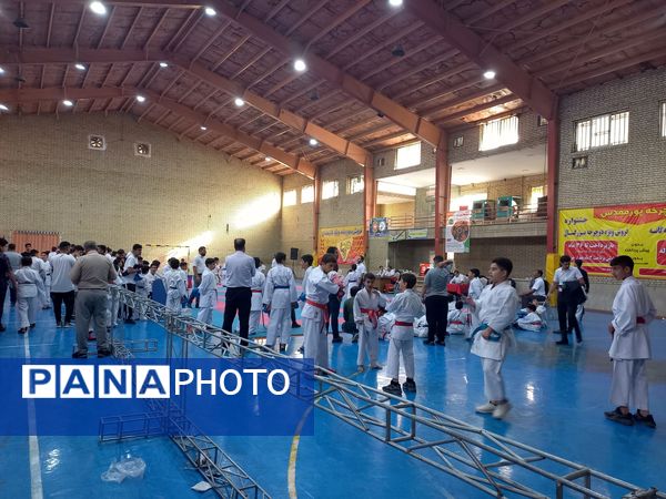 برگزاری اولین دوره مسابقات قهرمانی کاراته سبک شوتوکان FSK استان اصفهان