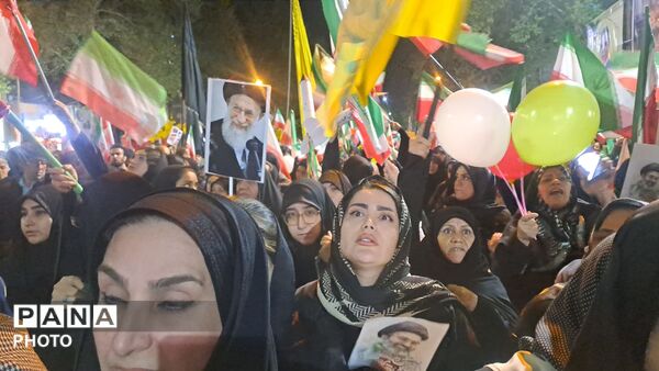اجتماع فرهنگیان و دانش‌آموزان شهرستان شهریار به مناسبت اربعین رهبر شهید و شهدای دانش آموز شجره طیبه
