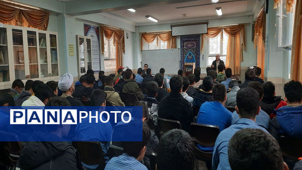 جشن انقلابی و جهاد تبیین در دبیرستان فرهنگ شهید پرکار مراغه