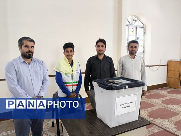 برگزاری انتخابات شورای دانش‌آموزی در مدارس سندرک