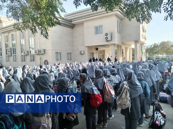 دبستان مصلی نژاد حضرت زینب میزبان مراسم آغاز سال تحصیلی شد