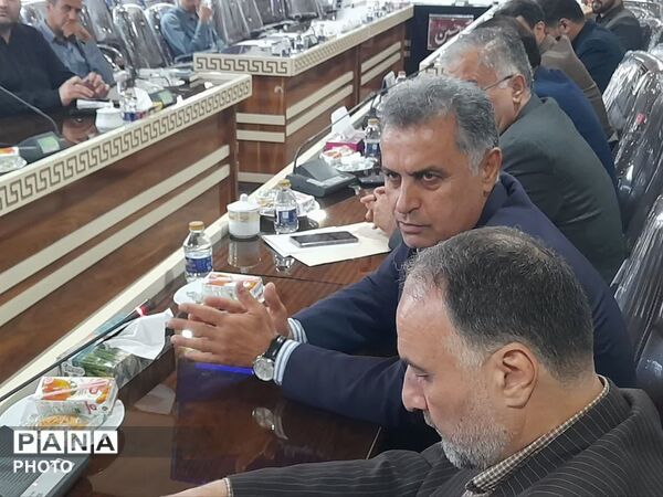 جلسه شورای آموزش‌و‌پرورش در رودسر