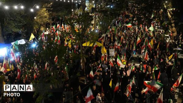 مقاومت این ملت رمز پیروزی است
