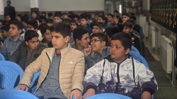 جلوه‌ای ماندگار از ارادت دانش‌آموزان بافق به شهدا