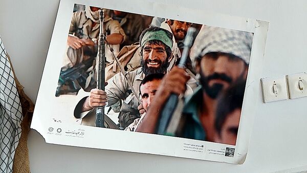 زنگ مهر و مقاومت در هنرستان حضرت زهرا(س) بن به صدا درآمد
