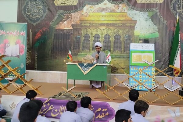 طنین زنگ قرآن و عترت در پیشوا؛ آغاز روزی معنوی در کنار مسئولان