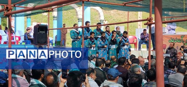 غبارروبی یادمان شهدای مرز تمرچین پیرانشهر