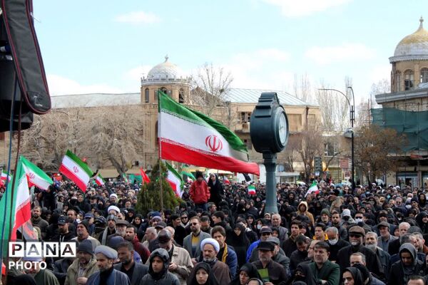 تشییع پیکرهای پاک شهدای حملات جنایتکارانه آمریکایی و صهیونیستی