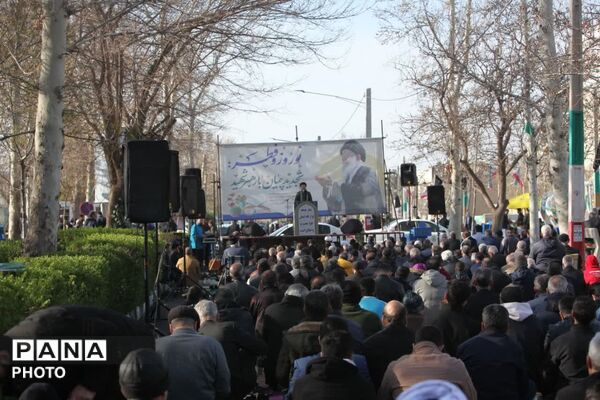 شکوه تجلی ایمان در نماز عید فطر و آغاز سال نو