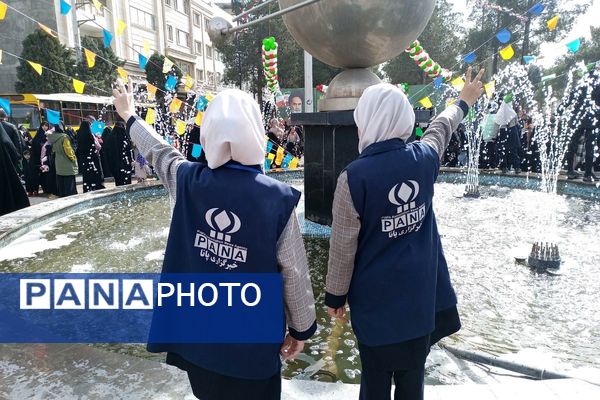 خروش مردمی در خیابان‌های رباط‌کریم در 22بهمن