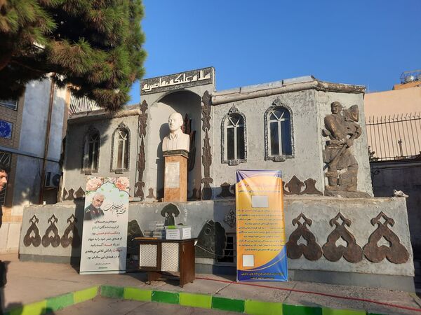 زائران پیاده شهرستان فردوس در دبیرستان شاهد مهدی حکمت