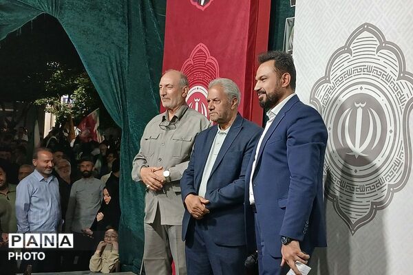 خیابان را رها نمی کنیم