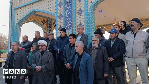 اجتماع میثاق با رهبر شهید و بیعت با سومین رهبر انقلاب اسلامی 