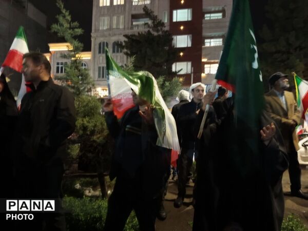 باران، صحنه را تماشایی تر کرد 