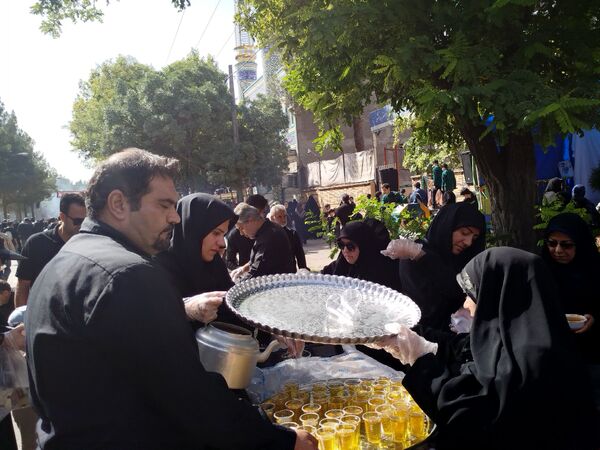 حضور مردم نیشابور در راهپیمایی جاماندگان اربعین حسینی