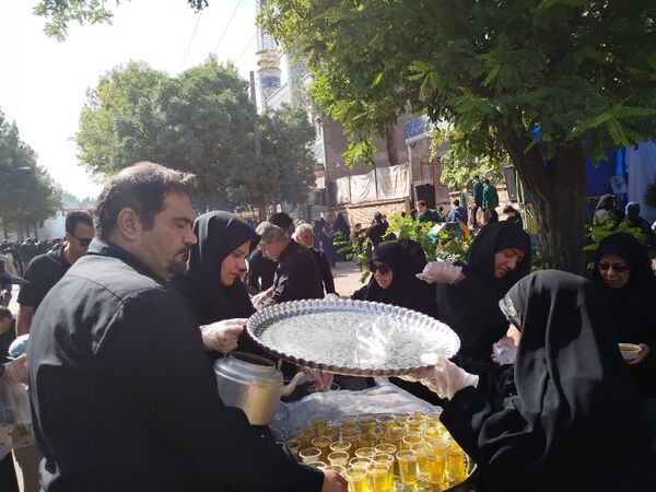 حضور مردم نیشابور در راهپیمایی جاماندگان اربعین حسینی