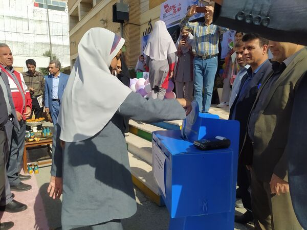 مراسم شور عاطفه‌ها در دبستان شهید رضایی شهرستان ایوان