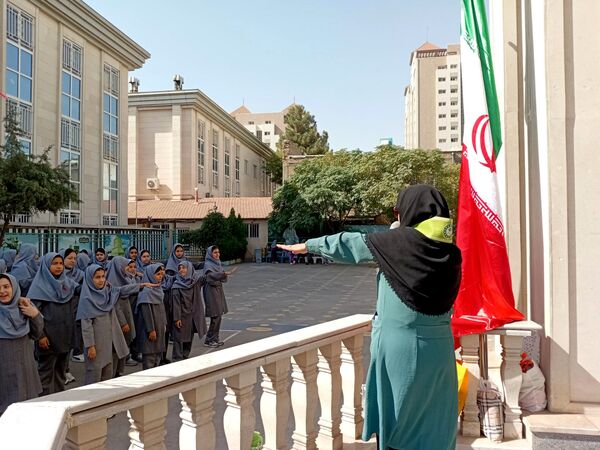 آماده سازی دانش آموزان پیشتاز برای جشن عاطفه ها