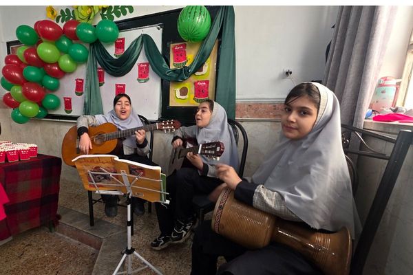 یلدا؛ پیوند شادی و فرهنگ در دبستان شهید آقچه‌لو 