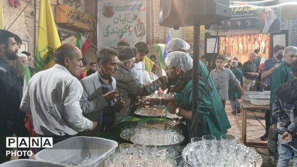 پنجاه و ششمین شب از فعالیت چایخانه فاطمه الزهرا در قاب پانا 