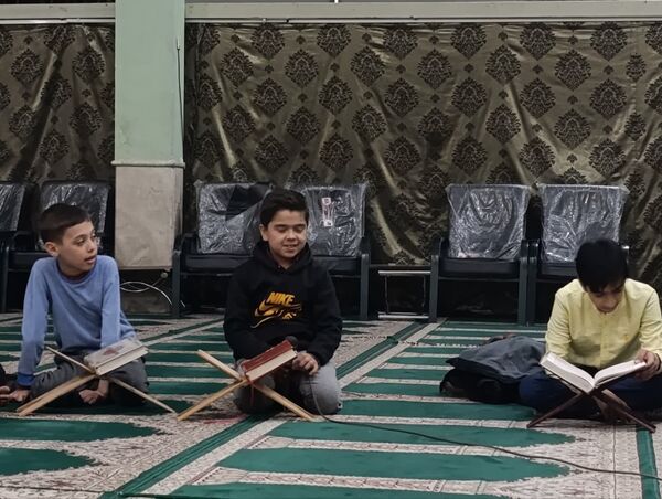 برپایی سفره افطار و برگزاری جلسه قرآن در شب ولادت امام حسن مجتبی (ع)