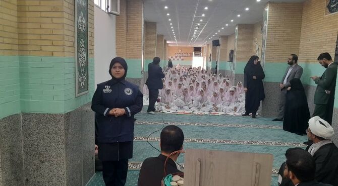 گلبانگ توحید در آغاز مهر؛ نماز جماعت به یاد شهدا و دانش‌آموزان شهید