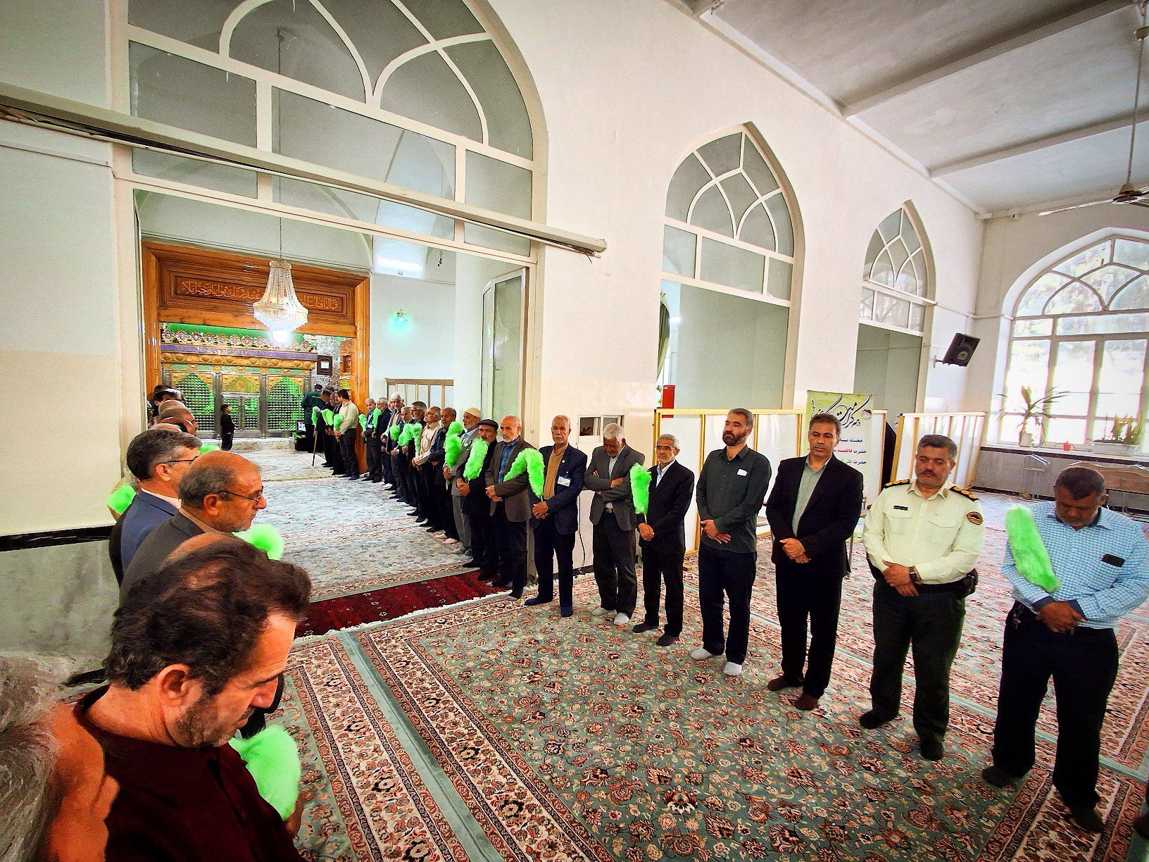 غبارروبی مزار مطهر امامزاده سید مرتضی
