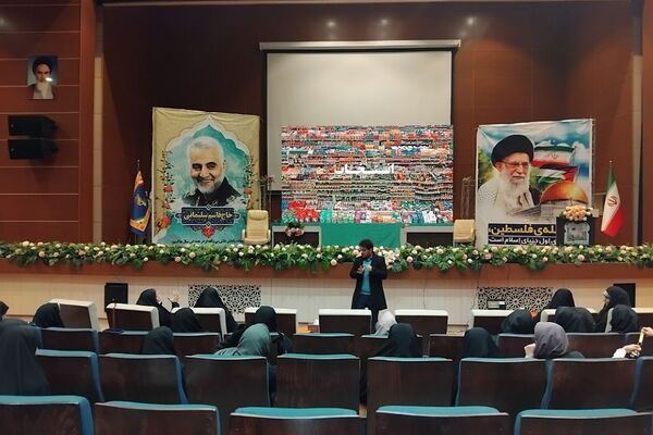 کارگاه سواد رسانه‌ای با موضوع زیست دیجیتال نوجوان امروز 
