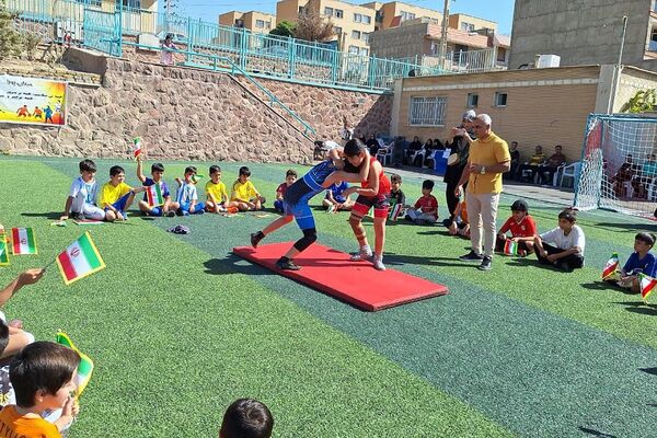 اجرای سلسله برنامه های «طرح میدان پویا» در دبستان استاد شهریار پردیس 
