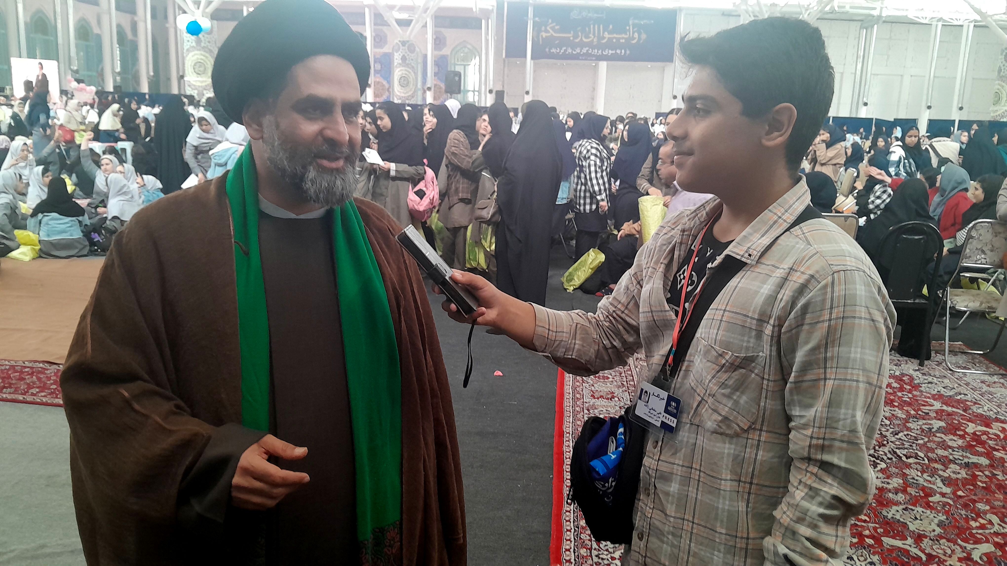 ۳۰۰۰ فرشته سنگ تمام گذاشتند