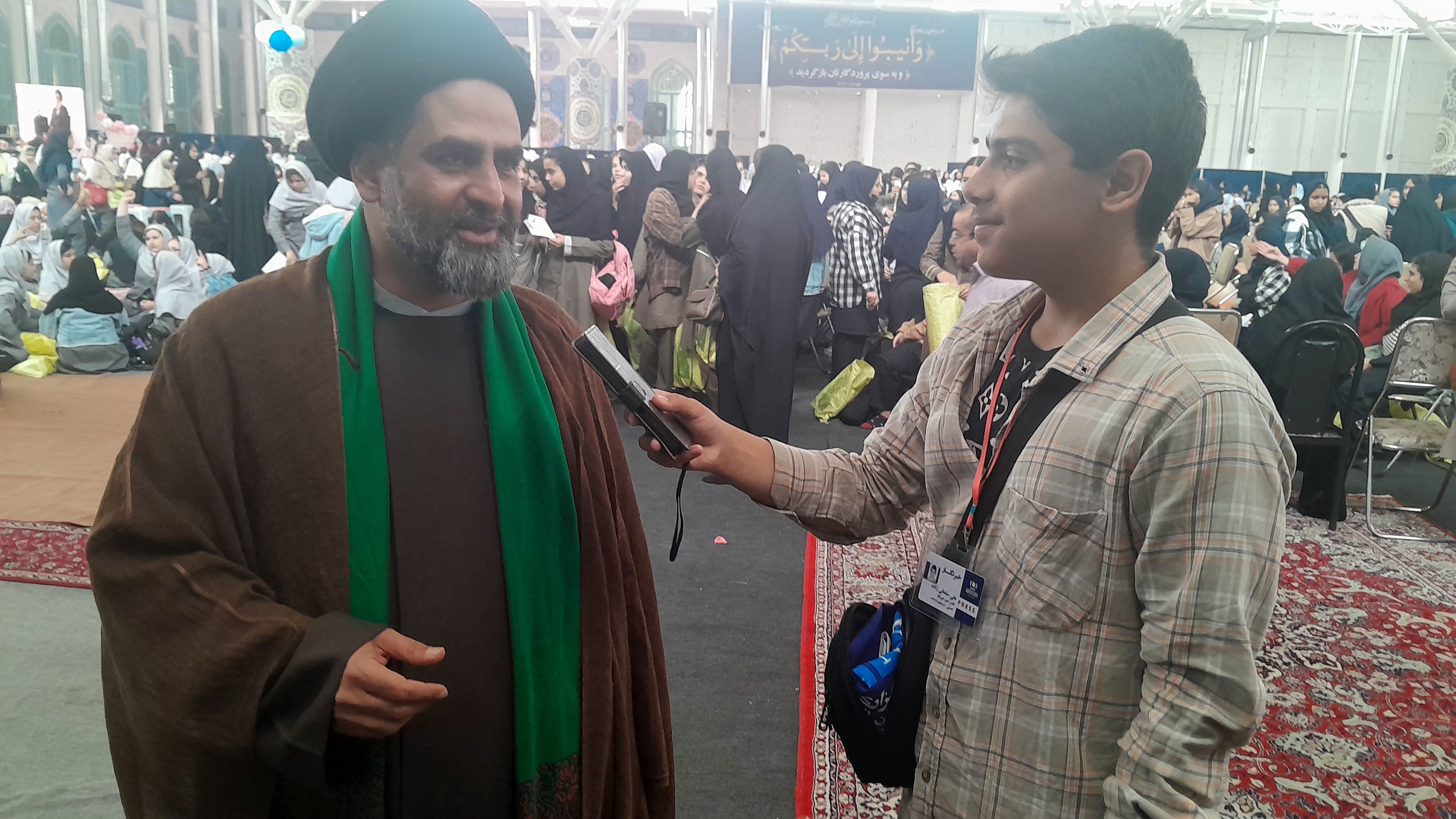 ۳۰۰۰ فرشته سنگ تمام گذاشتند