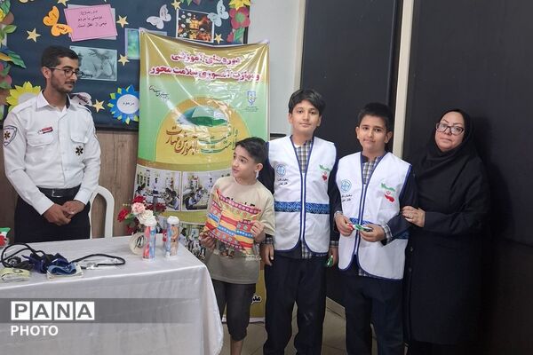 زنگ سلامت در آموزشگاه صفوی چهاردانگه 