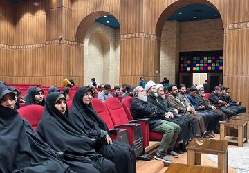 نشست بصیرتی نوجوانانه در یزد