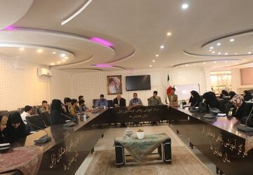 دیدار مدیر‌سازمان دانش آموزی استان با دانش‌آموز خبرنگاران قطب سیستان 