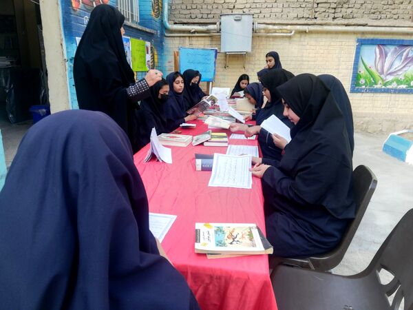بزرگداشت هفته کتاب خوانی در نیشابور